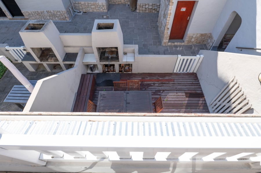 4 Bedroom Property for Sale in Plettenberg Bay Central Western Cape